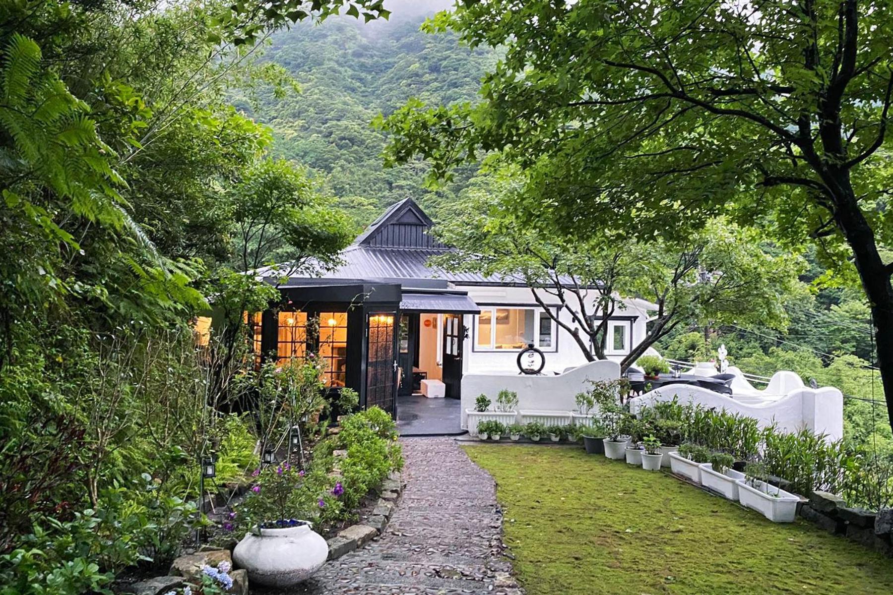金石新月光 Bed & Breakfast Jiufen Exterior foto